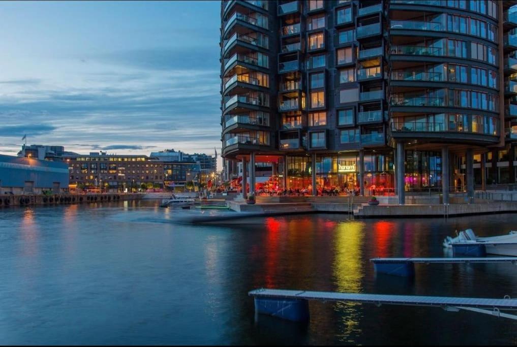 오슬로 Aker Brygge - Sjoside Hjem - Sentral Beliggenhet 아파트 외부 사진