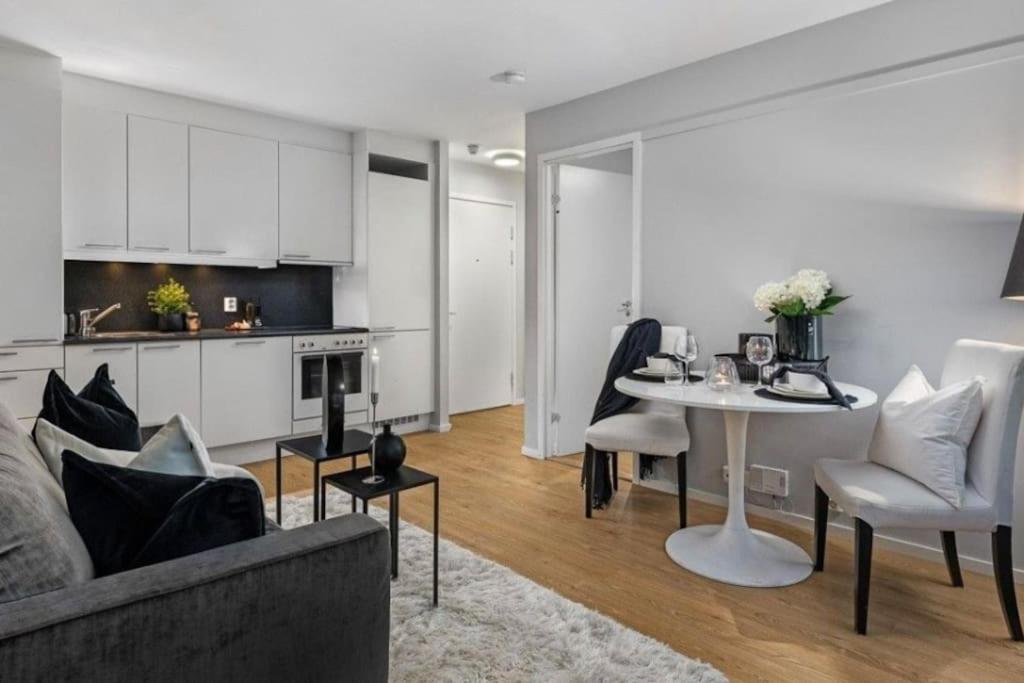 오슬로 Aker Brygge - Sjoside Hjem - Sentral Beliggenhet 아파트 외부 사진